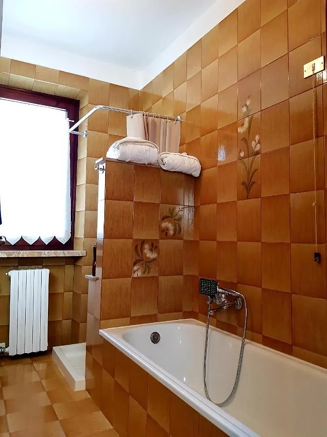 Boutique Apartment Home In Verona - Valpolicella - Big Terrace And Garden, Balcony And Garage - Hide In Hedonism San Pietro in Cariano Ιταλία