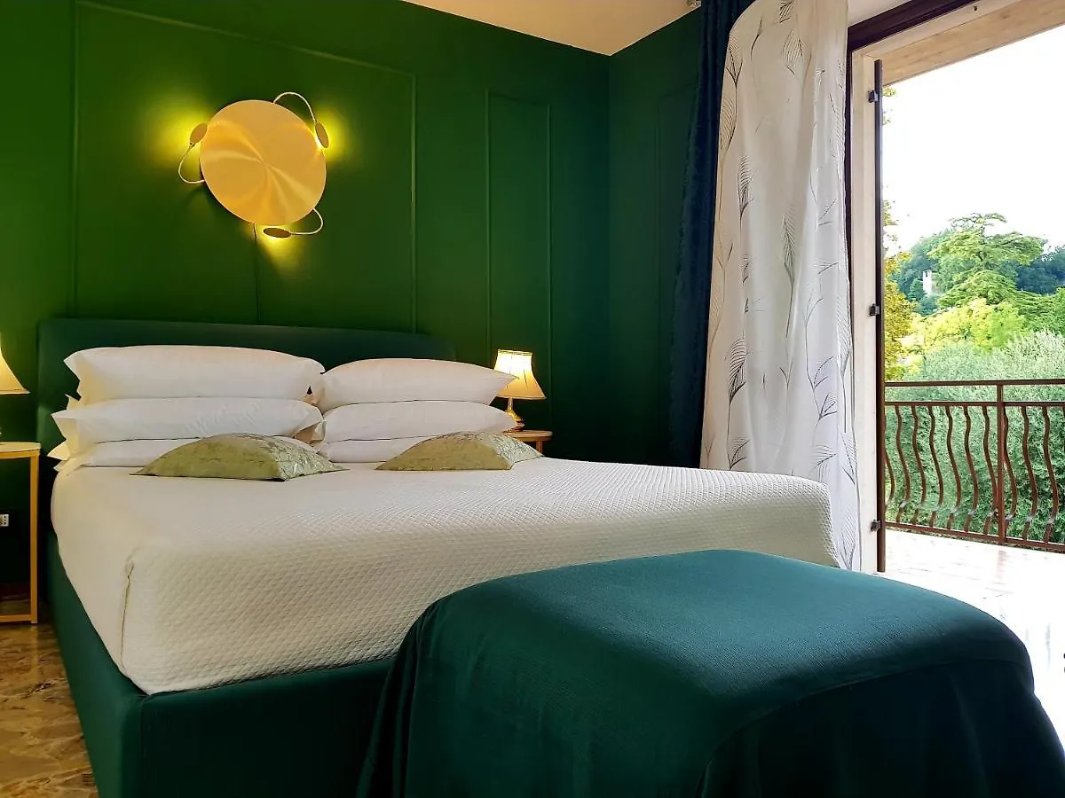 Boutique Apartment Home In Verona - Valpolicella - Big Terrace And Garden, Balcony And Garage - Hide In Hedonism San Pietro in Cariano 0*,